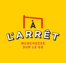 À L'ARRÊT